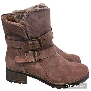 Women's White Mountain Chastity Moto Style Ankle Boots Size 7.5M